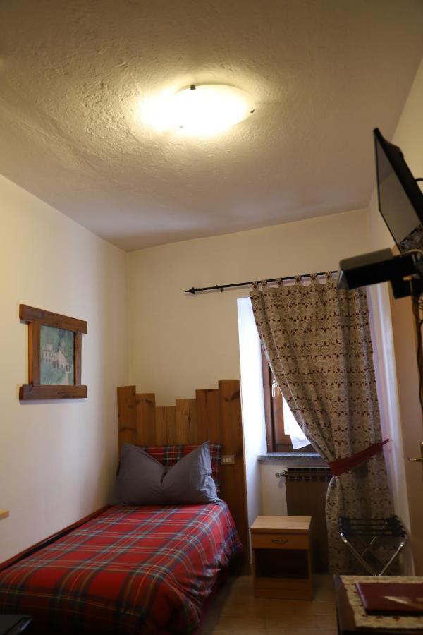 Hotel Bucaneve Pre-Saint-Didier Bagian luar foto