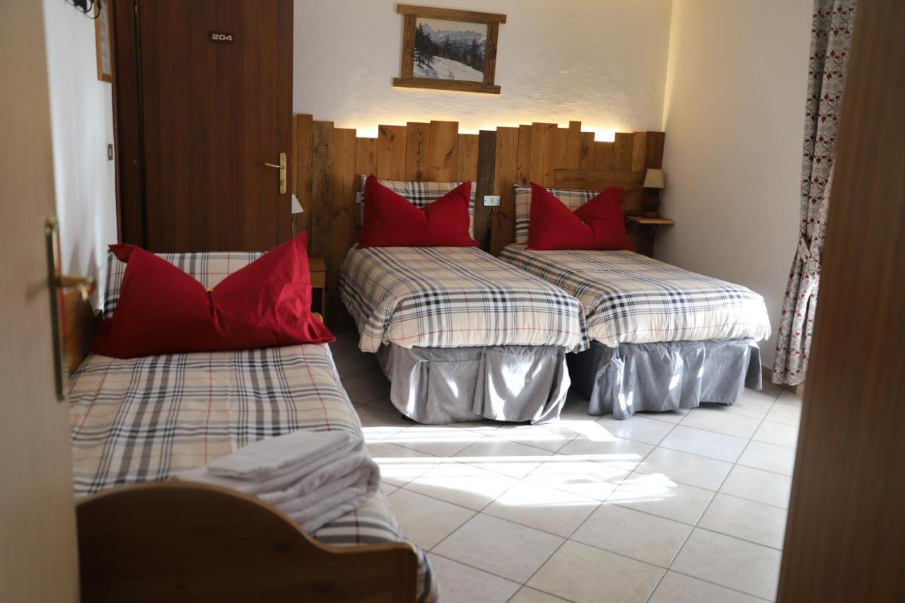 Hotel Bucaneve Pre-Saint-Didier Bagian luar foto