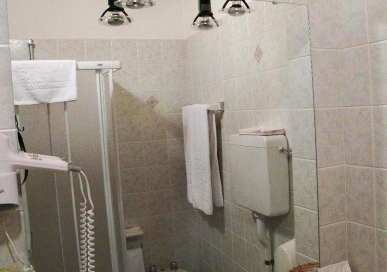 Hotel Bucaneve Pre-Saint-Didier Ruang foto