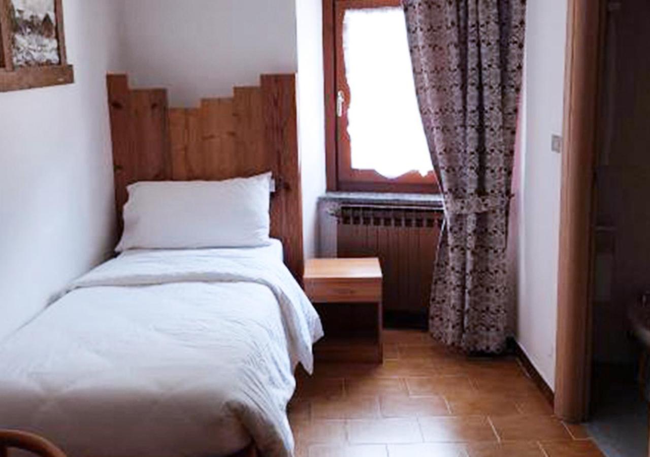 Hotel Bucaneve Pre-Saint-Didier Bagian luar foto